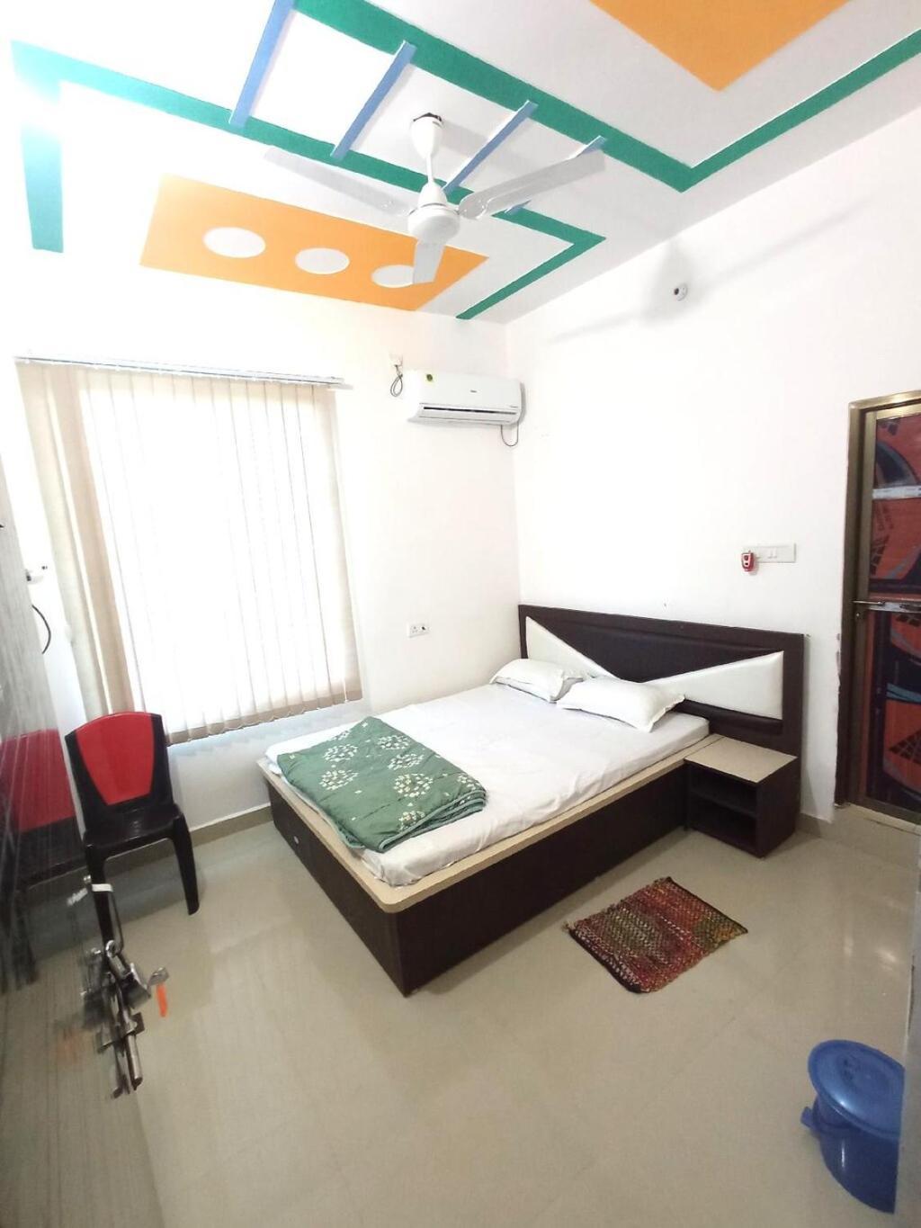 Hotel Vishal Buxar ภายนอก รูปภาพ
